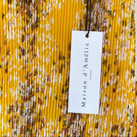 Maison d’ Amelie Paris Pleated Floral Yellow Midi Dress Size Large NWT - Picture 5 of 10